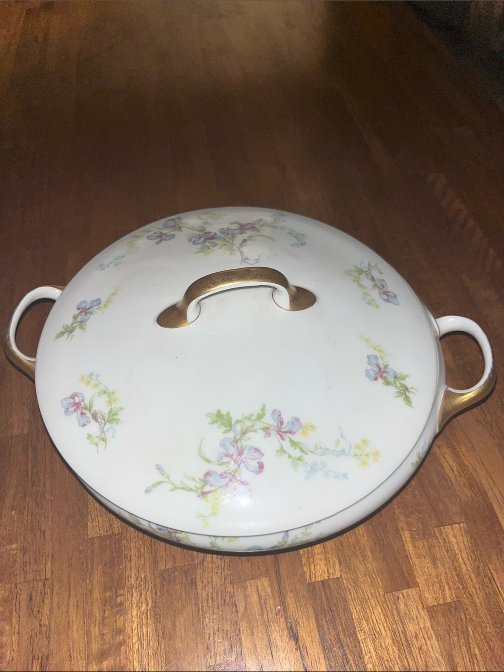 Havilland Limoges Old Abbey France Round Hand Painted Vegetable Tureen